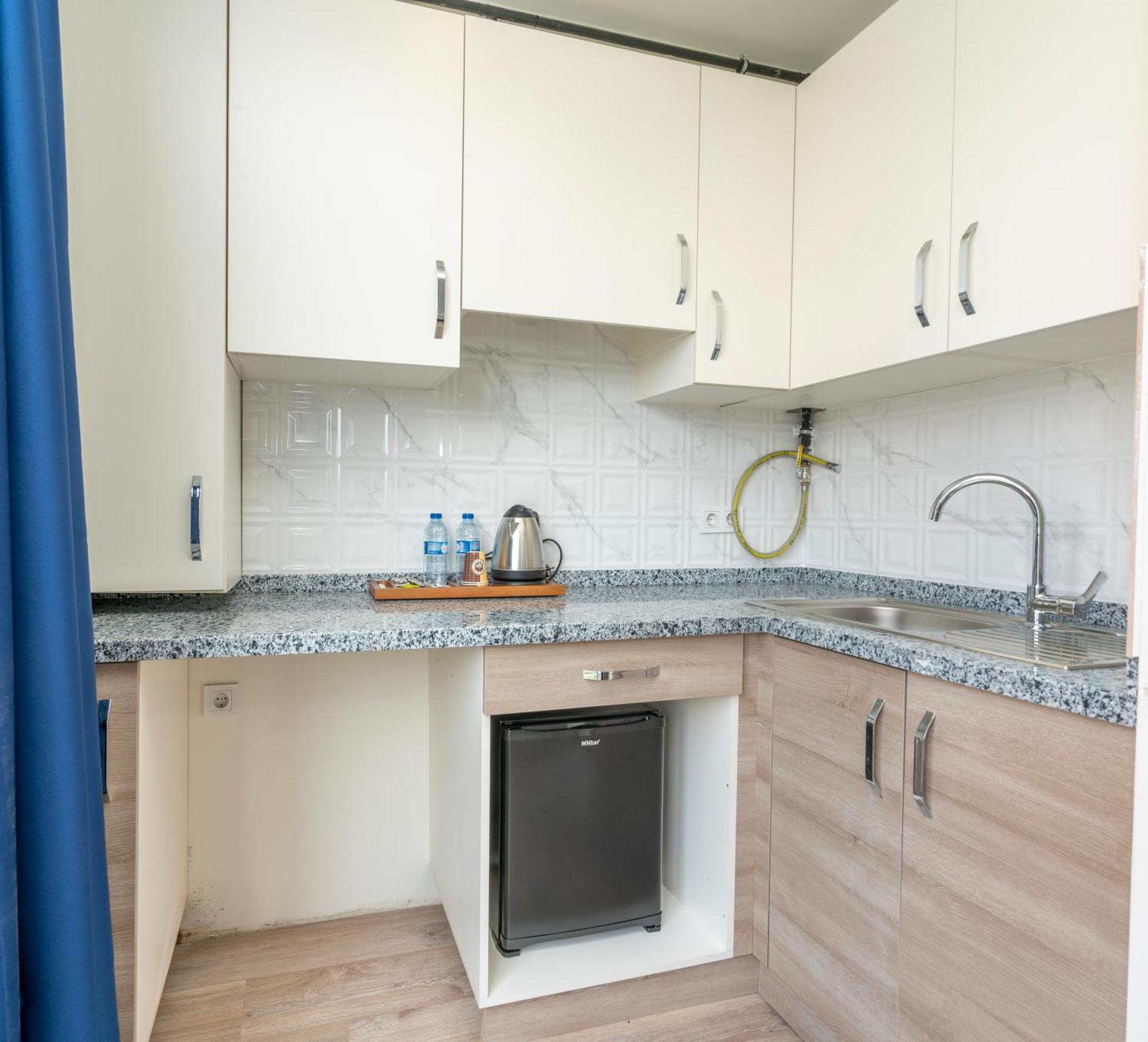 Guest Suites Стамбул Экстерьер фото